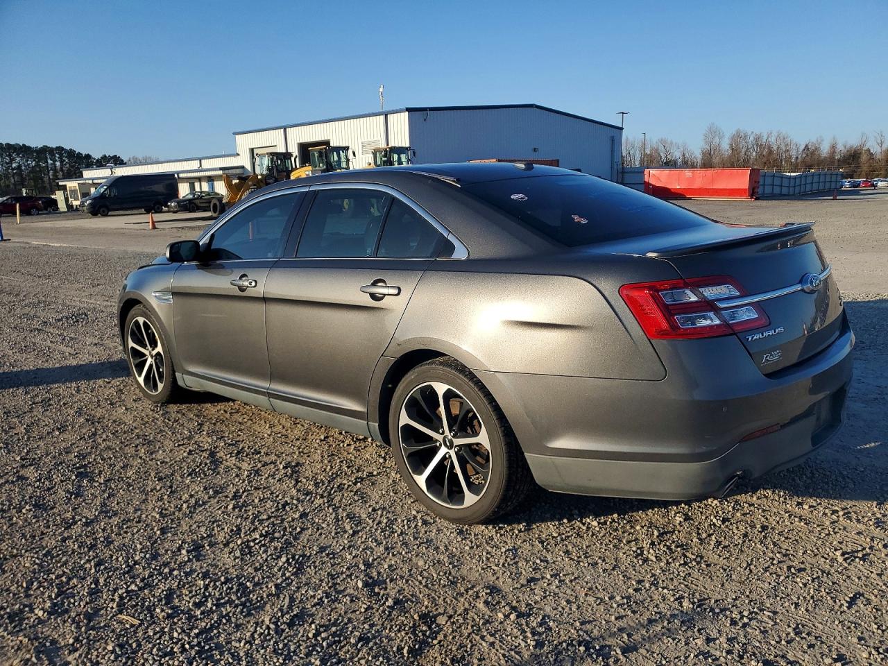 2016 FORD TAURUS SEL photo 3