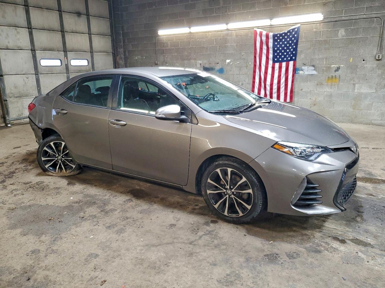2017 TOYOTA COROLLA L photo 10