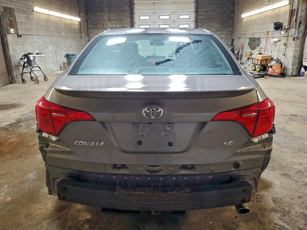 2017 TOYOTA COROLLA L photo 16