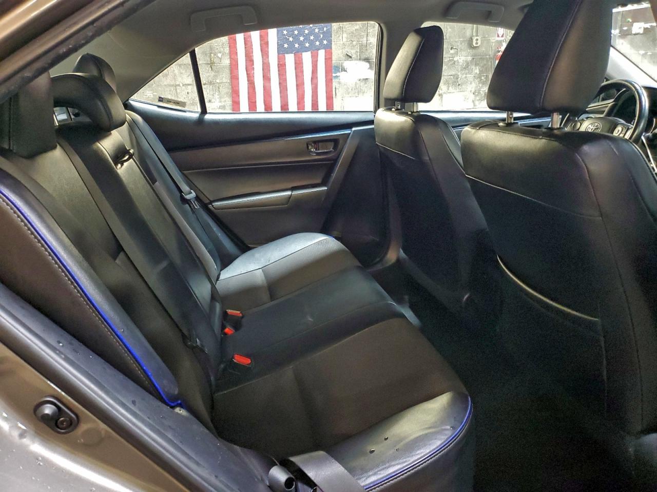 2017 TOYOTA COROLLA L photo 28