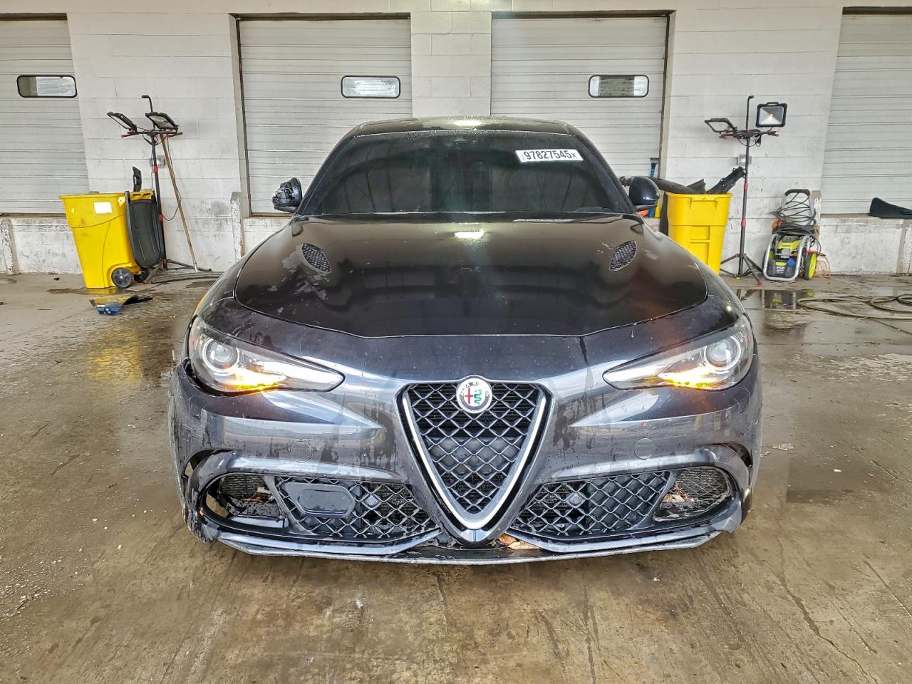 2017 ALFA ROMEO GIULIA QUADRIFOGLIO photo 9