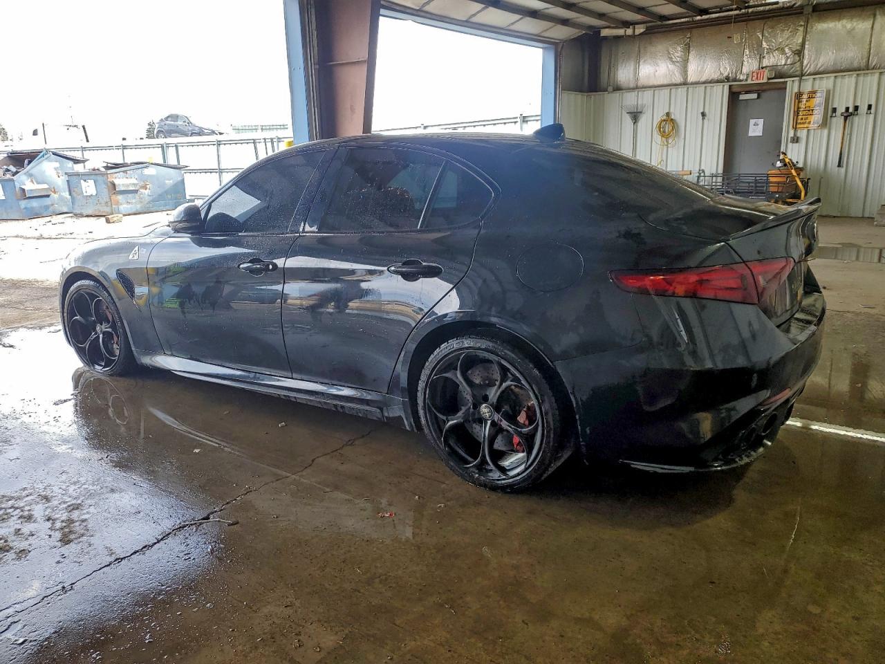 2017 ALFA ROMEO GIULIA QUADRIFOGLIO photo 3