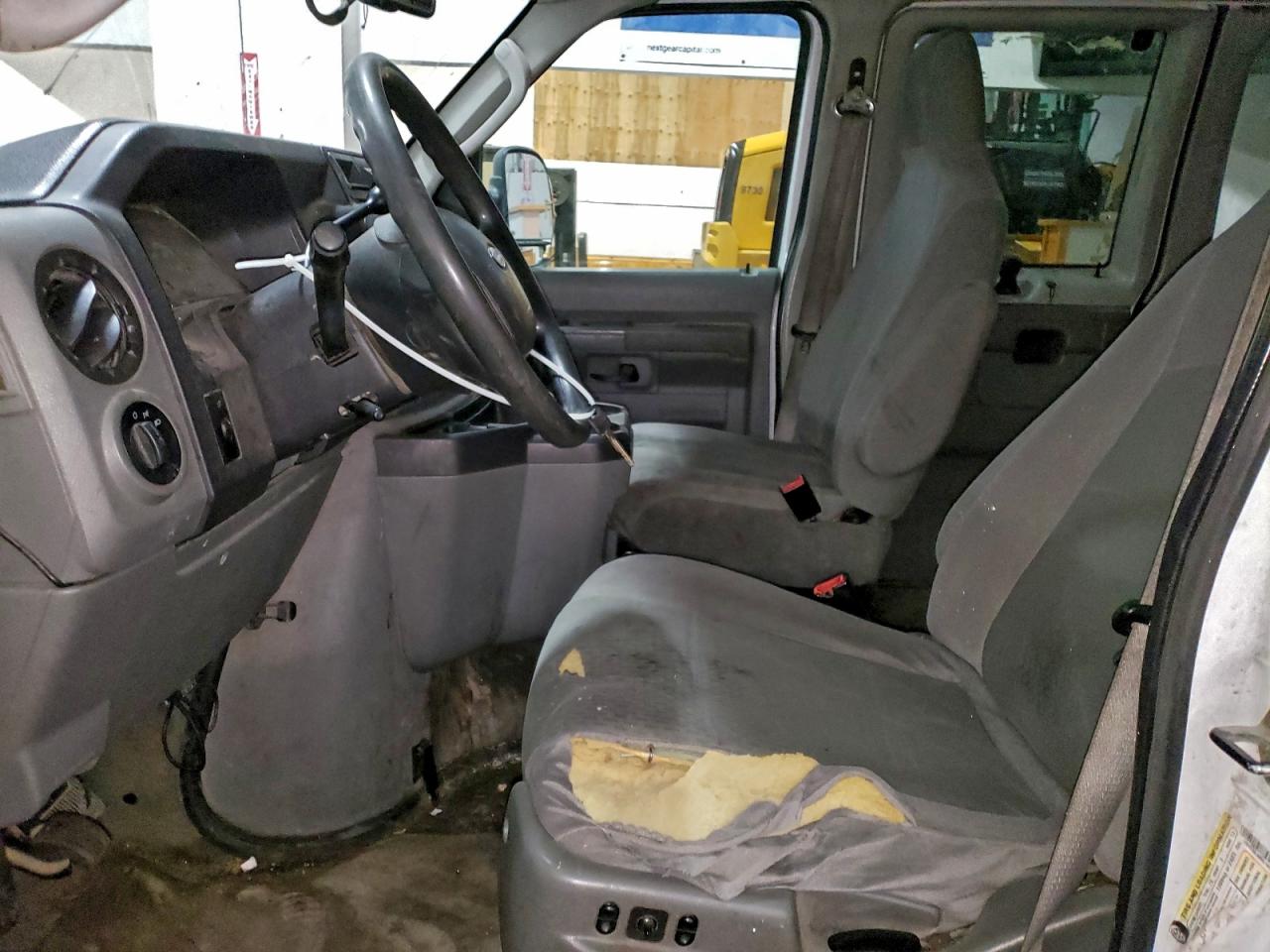 2011 FORD ECONOLINE E350 SUPER DUTY WAGON photo 7