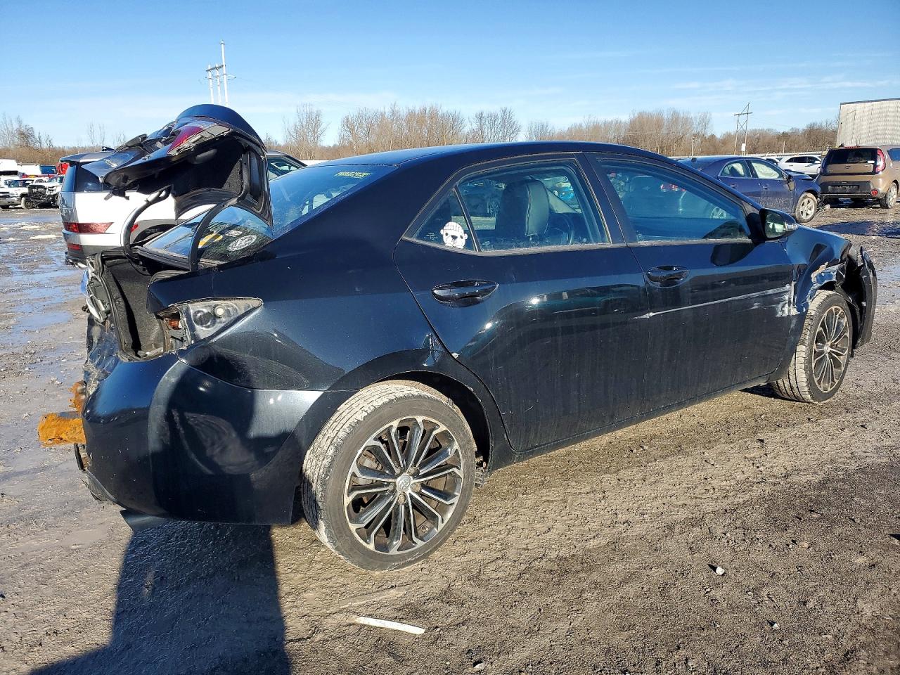 2014 TOYOTA COROLLA L photo 3