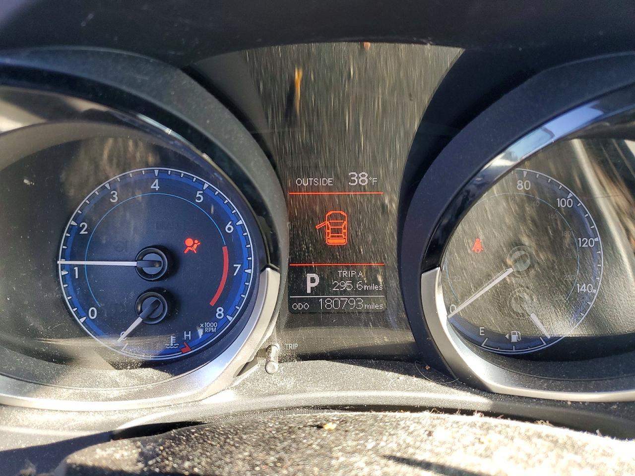 2014 TOYOTA COROLLA L photo 9