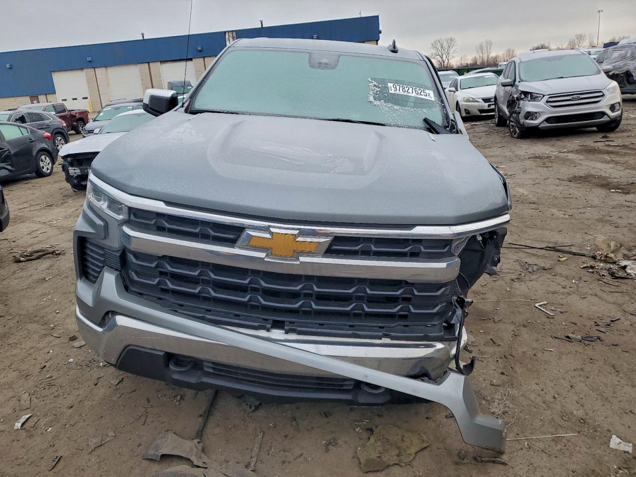 2025 CHEVROLET SILVERADO K1500 LT-L photo 9