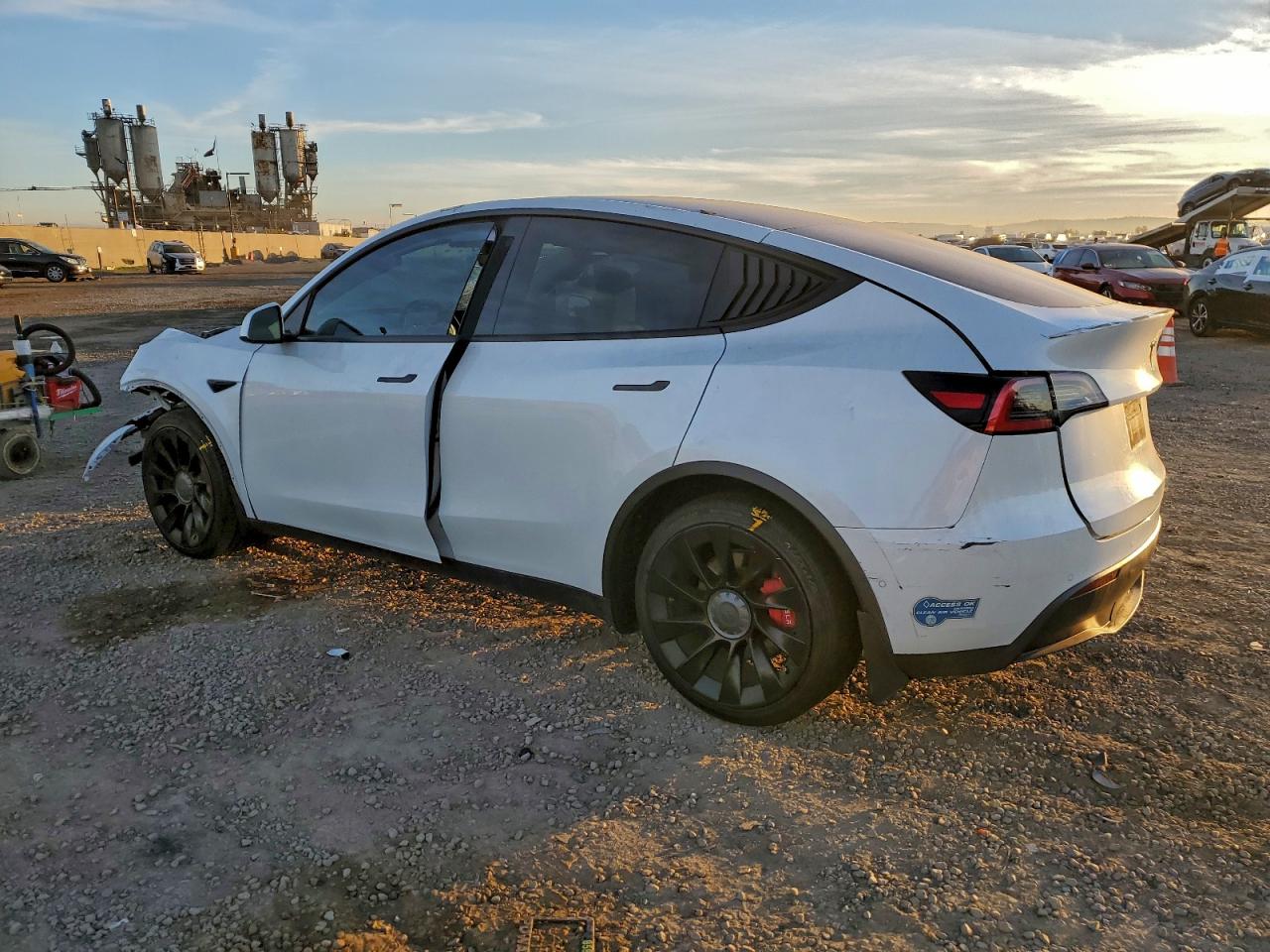 2021 TESLA MODEL Y photo 3