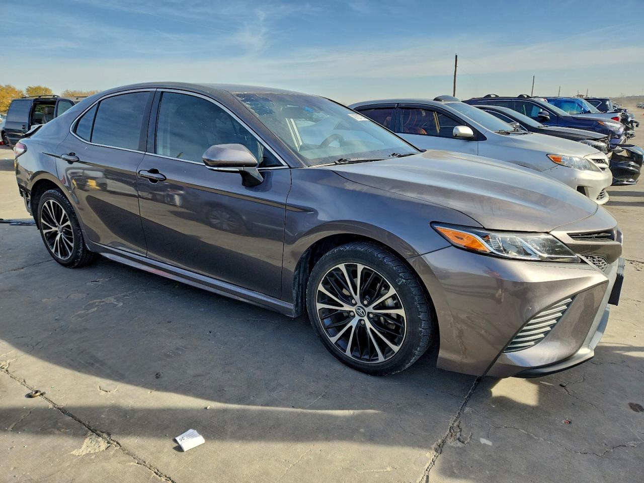 2018 TOYOTA CAMRY L photo 4