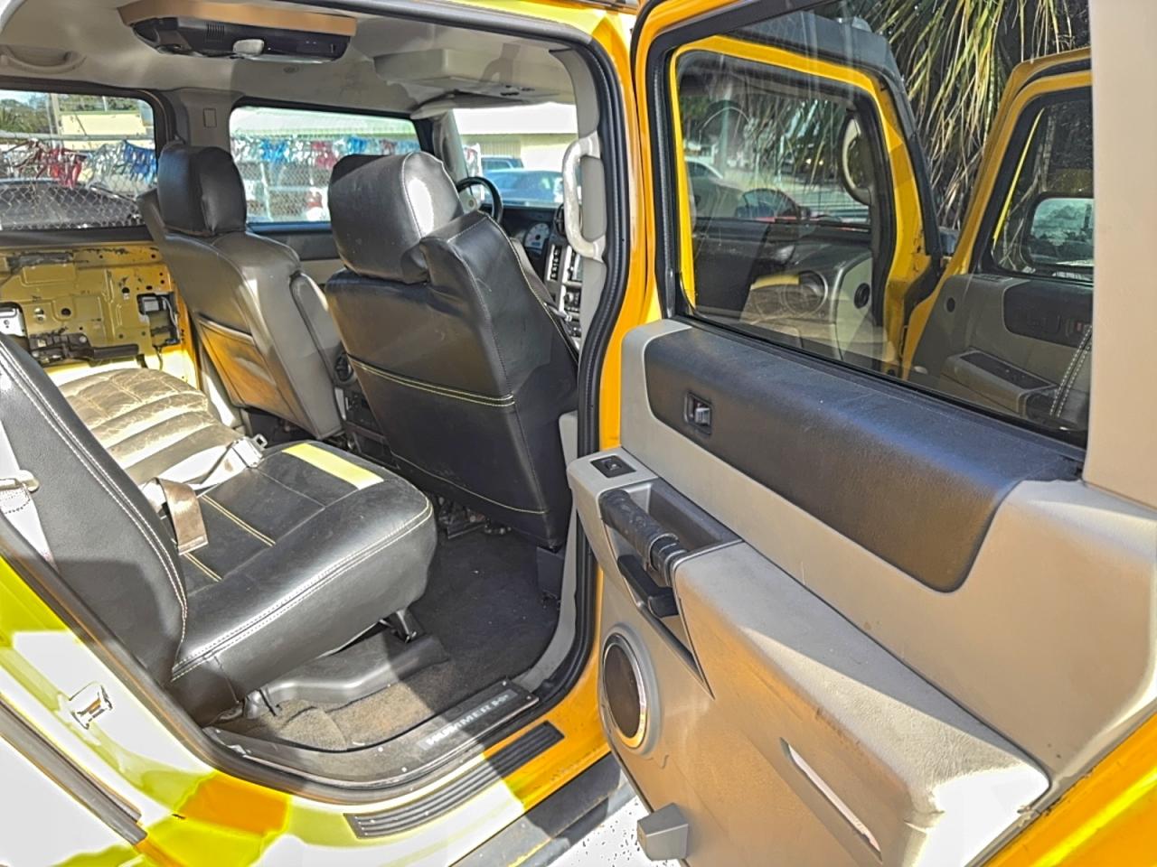 2003 HUMMER H2 photo 6