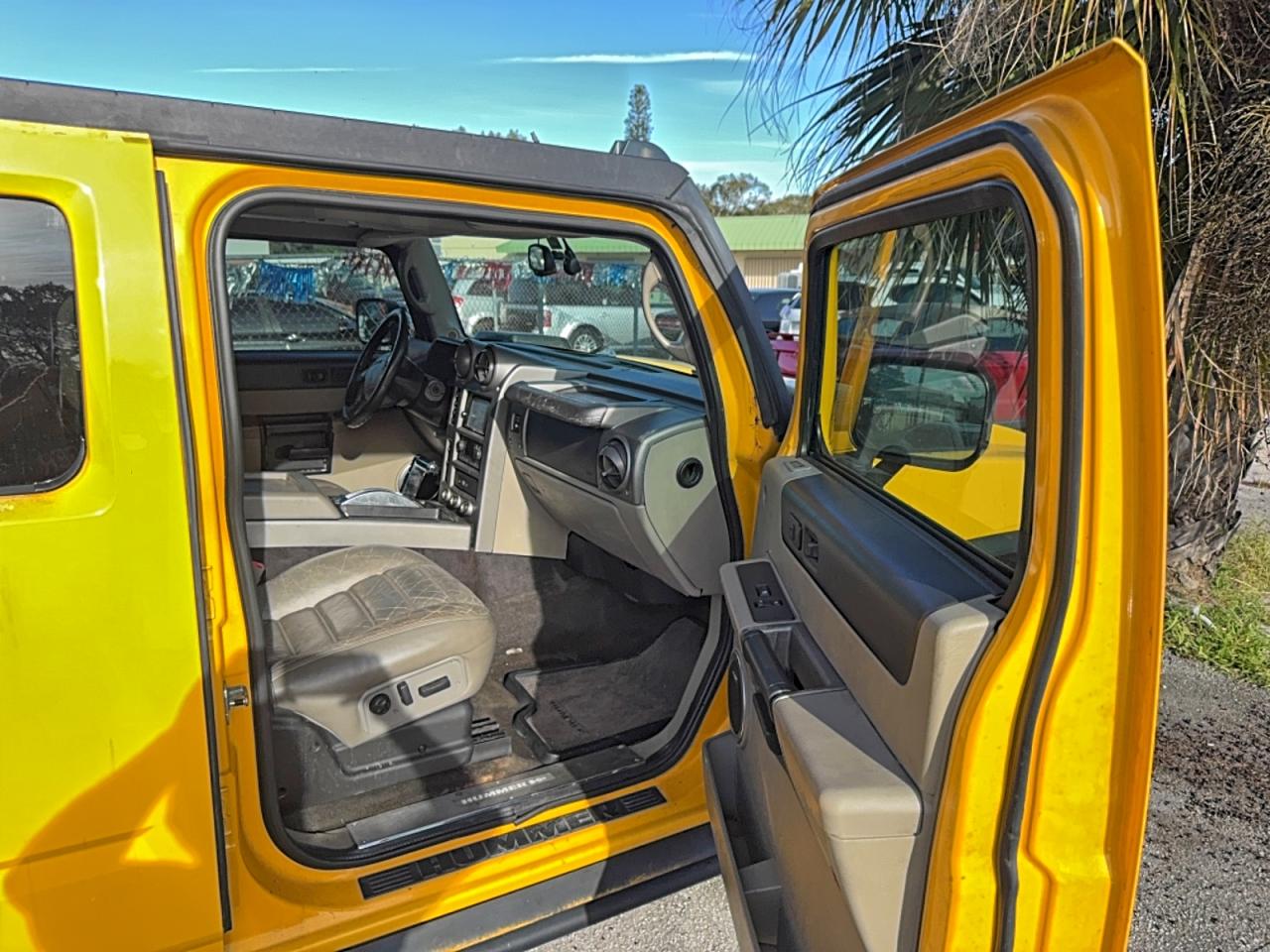 2003 HUMMER H2 photo 5