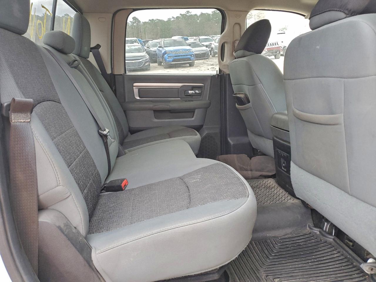 2014 RAM 1500 SLT photo 10