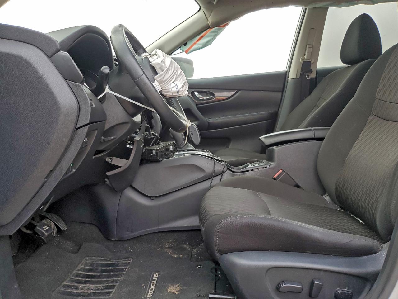 2020 NISSAN ROGUE S photo 7