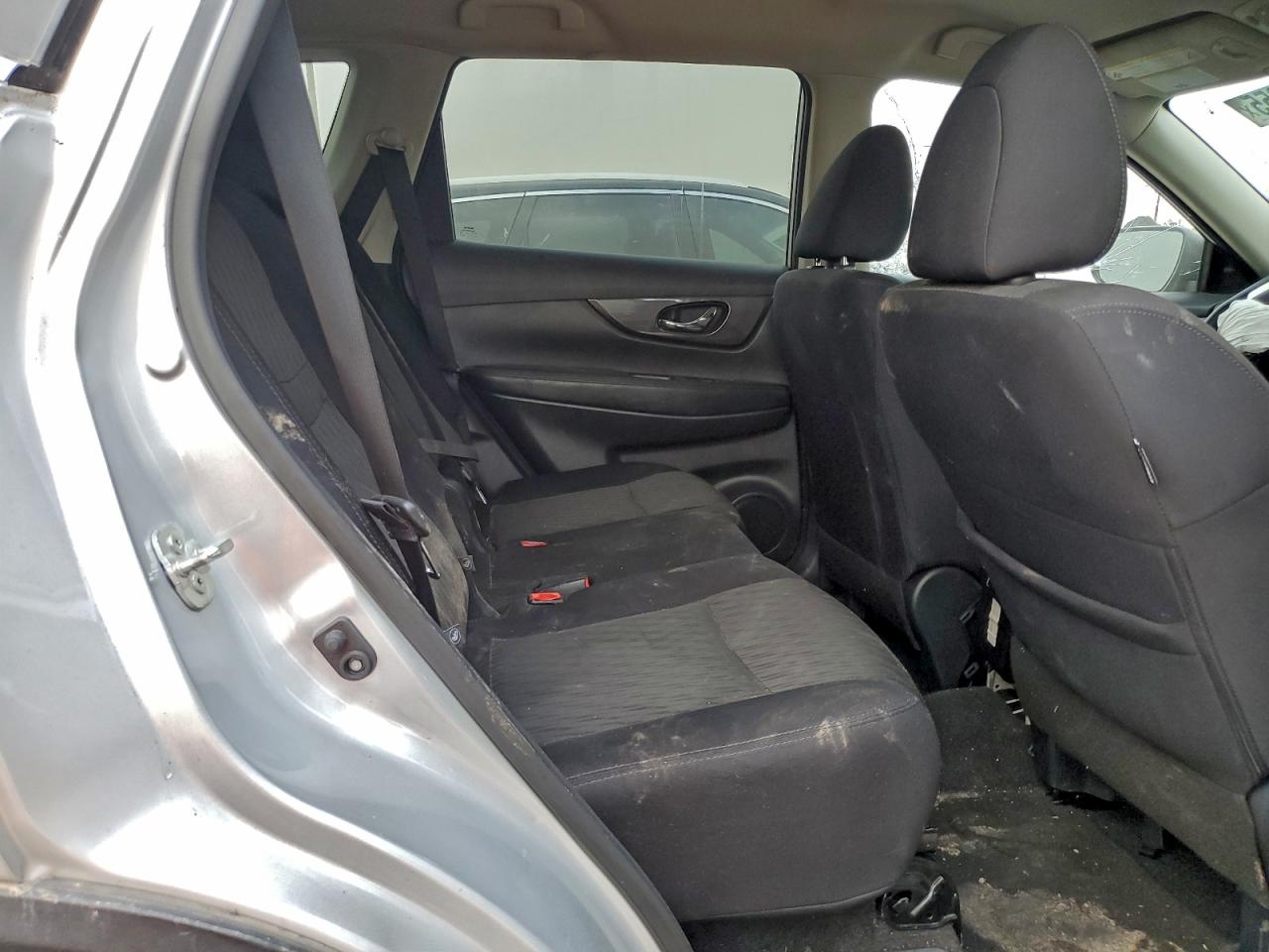 2020 NISSAN ROGUE S photo 10