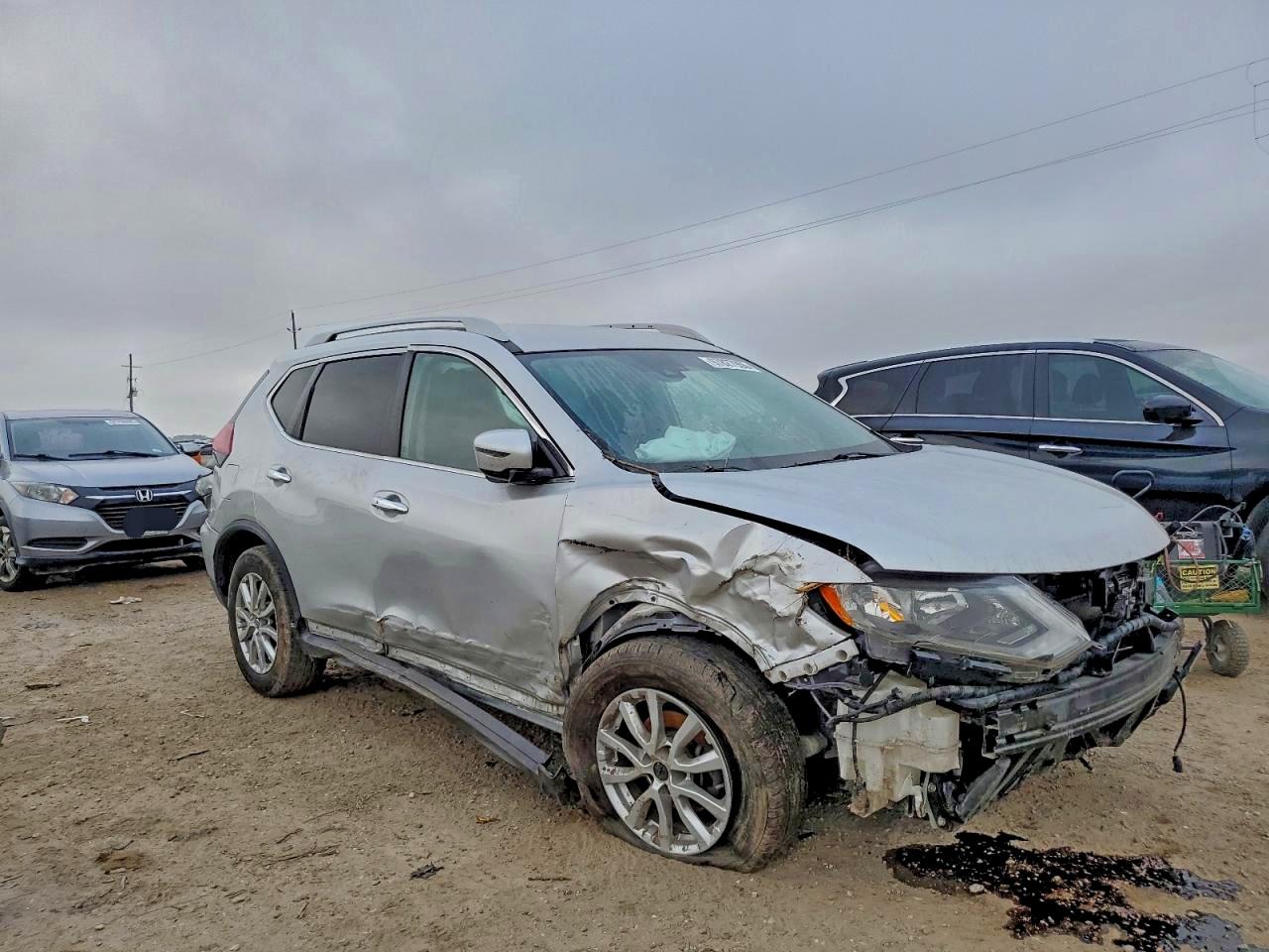 2020 NISSAN ROGUE S photo 4