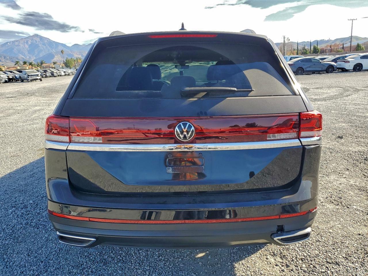 2024 VOLKSWAGEN ATLAS SE photo 6