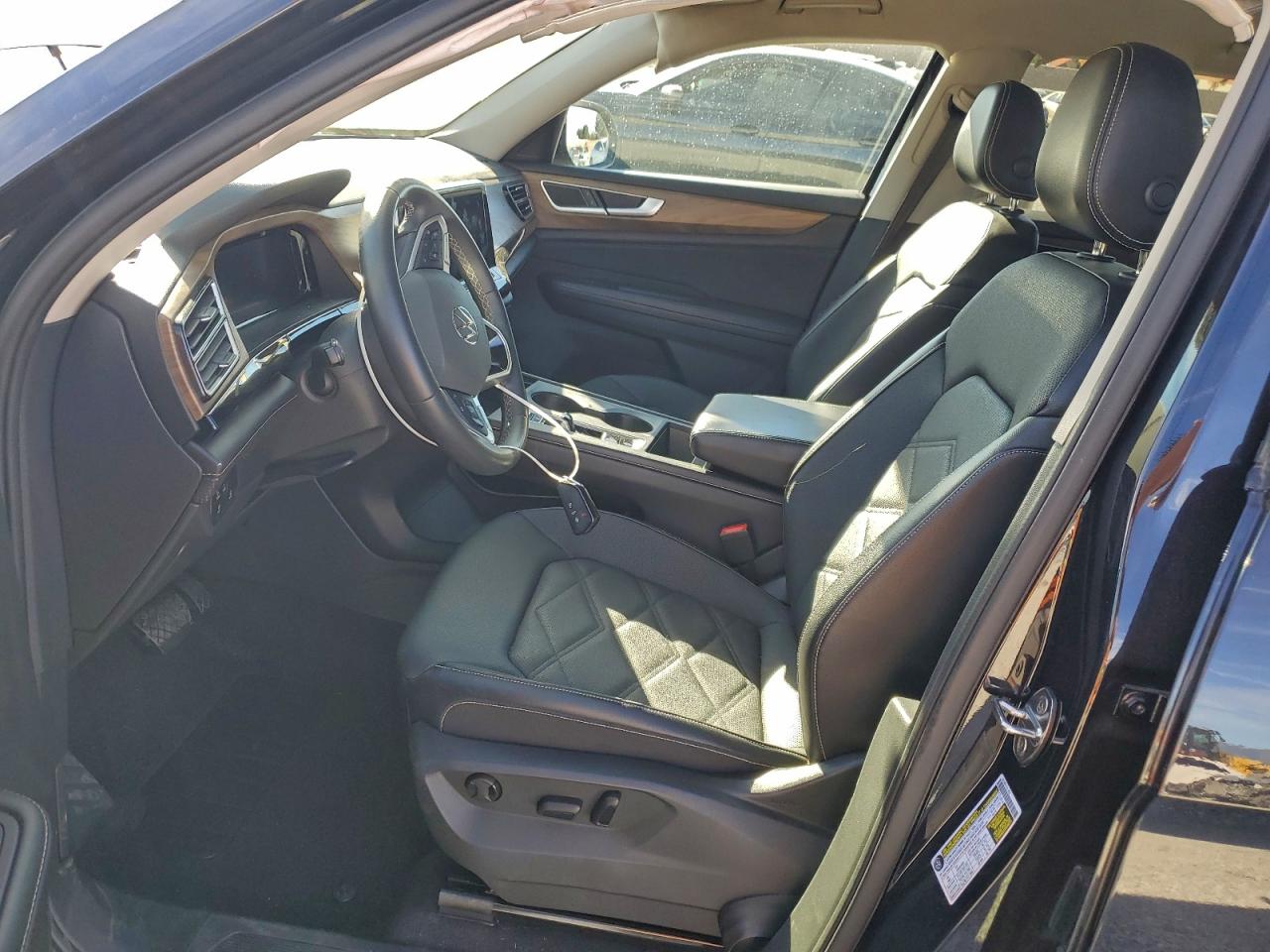 2024 VOLKSWAGEN ATLAS SE photo 7