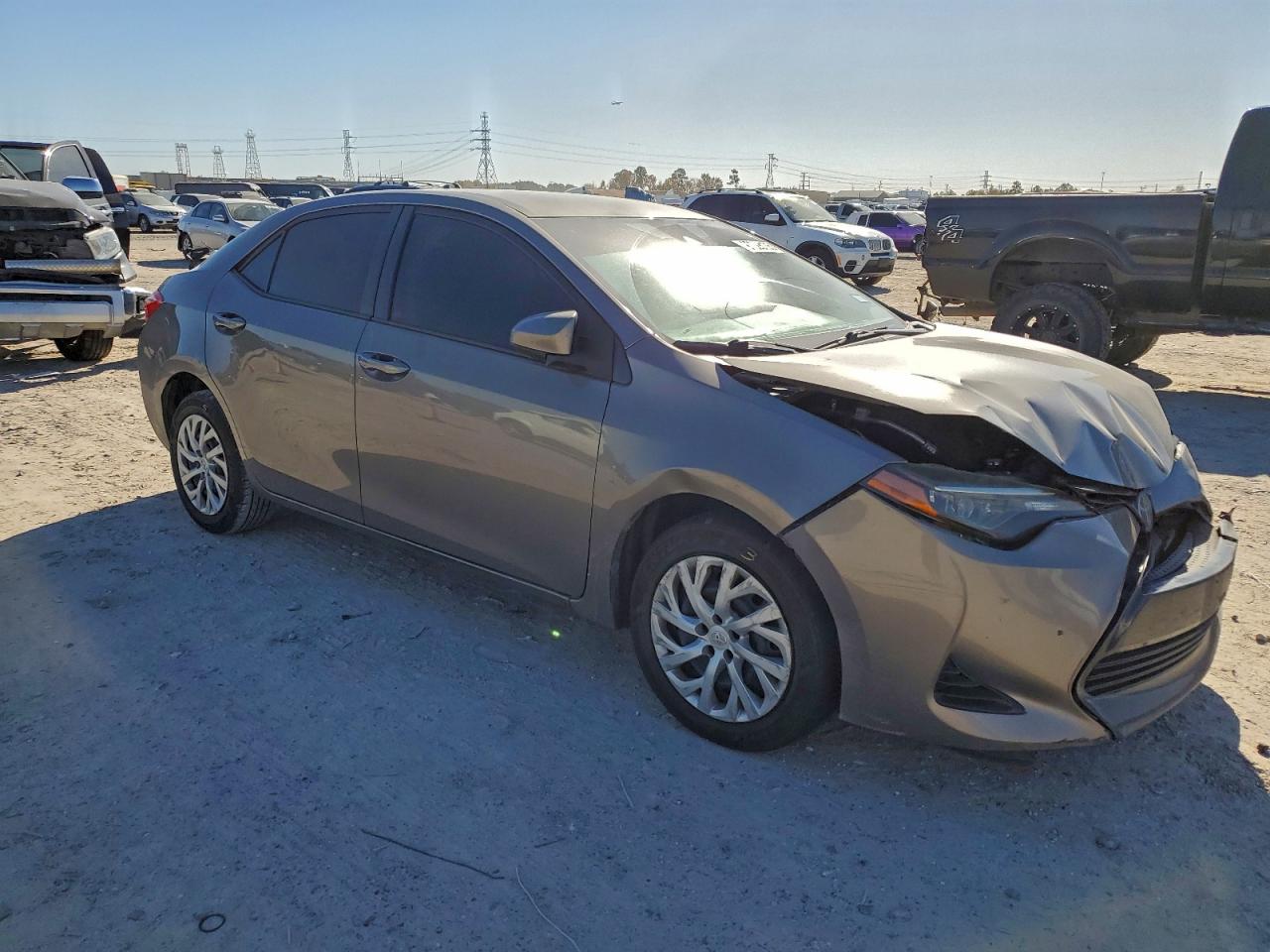 2018 TOYOTA COROLLA L photo 4