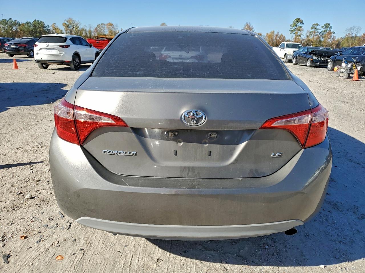2018 TOYOTA COROLLA L photo 6