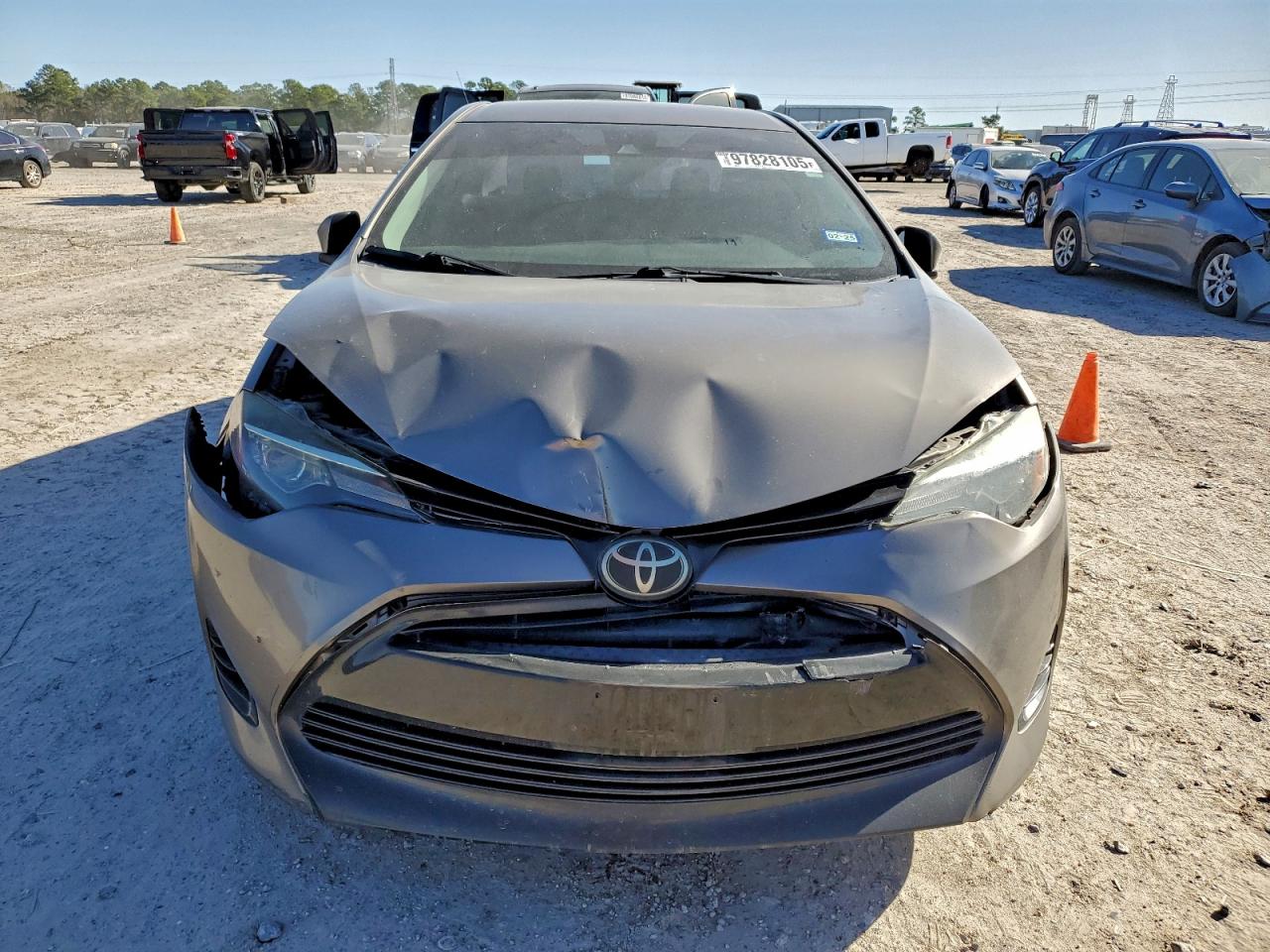 2018 TOYOTA COROLLA L photo 5