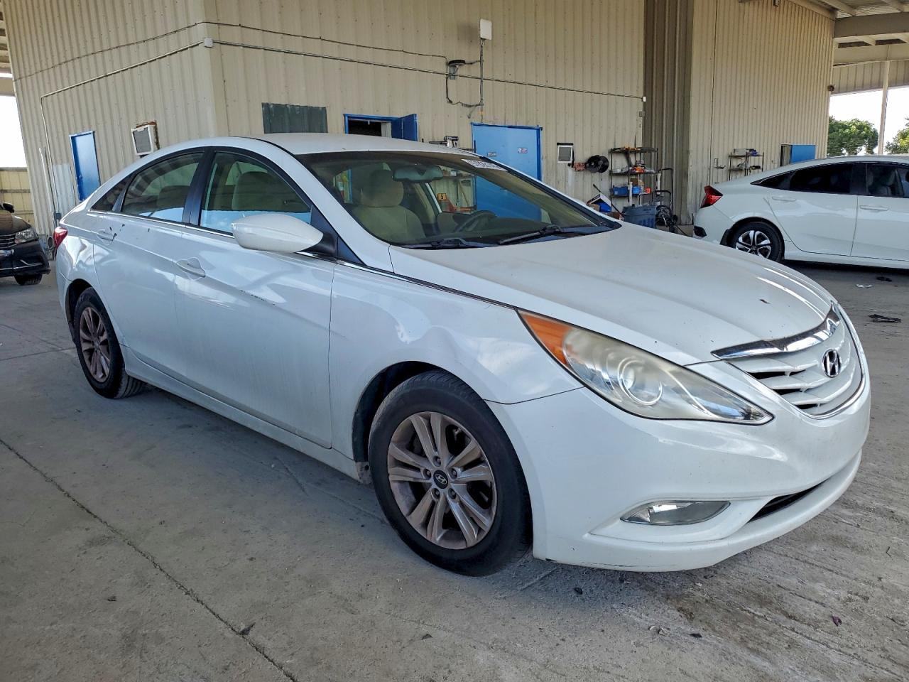 2013 HYUNDAI SONATA GLS photo 4