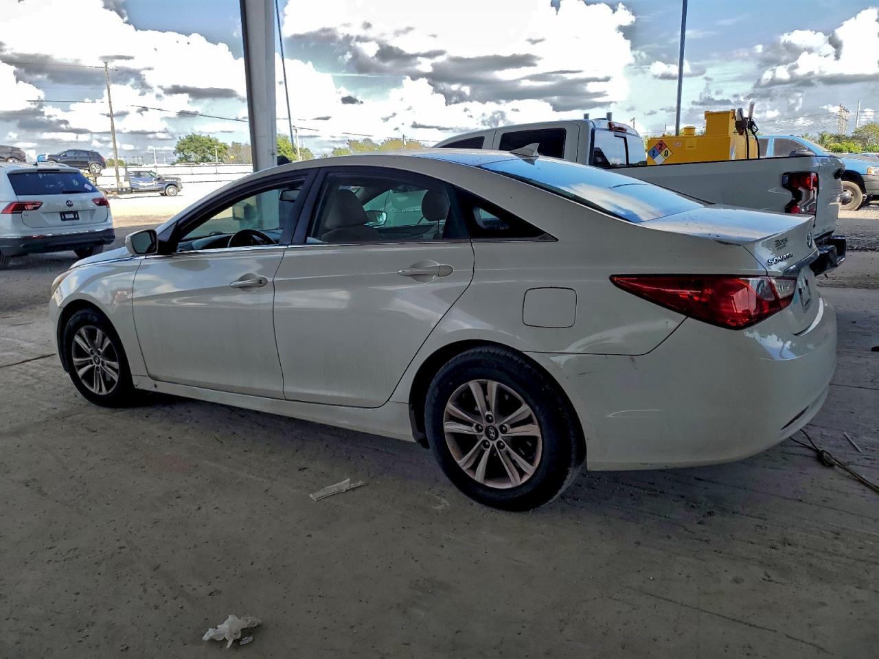 2013 HYUNDAI SONATA GLS photo 2