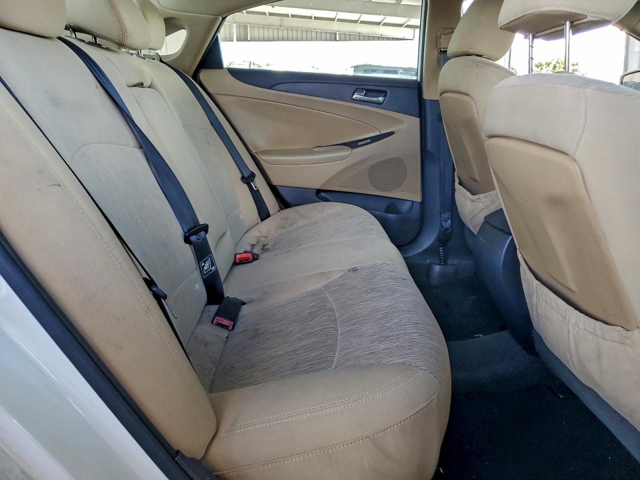 2013 HYUNDAI SONATA GLS photo 10