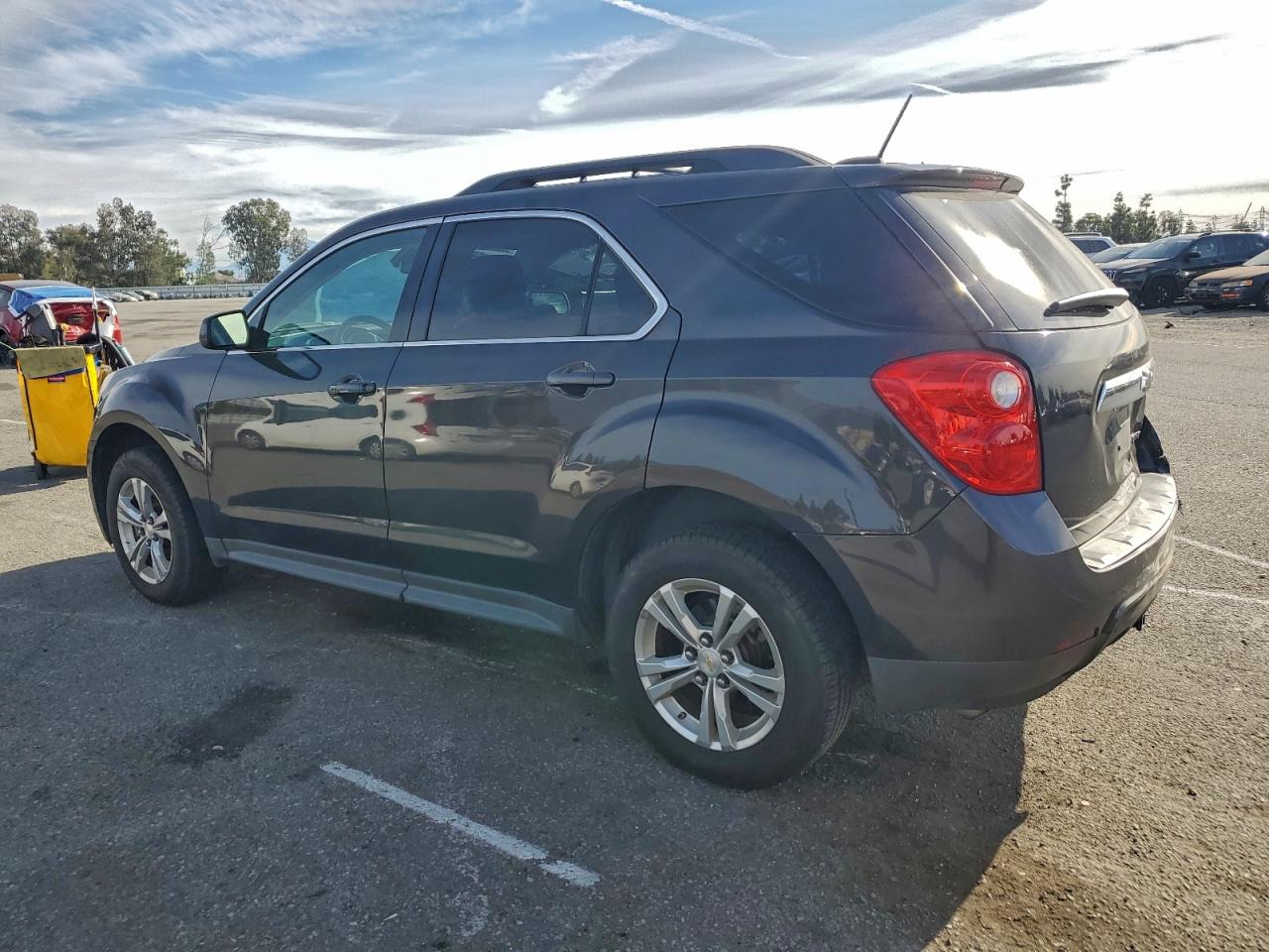 2015 CHEVROLET EQUINOX LT photo 2