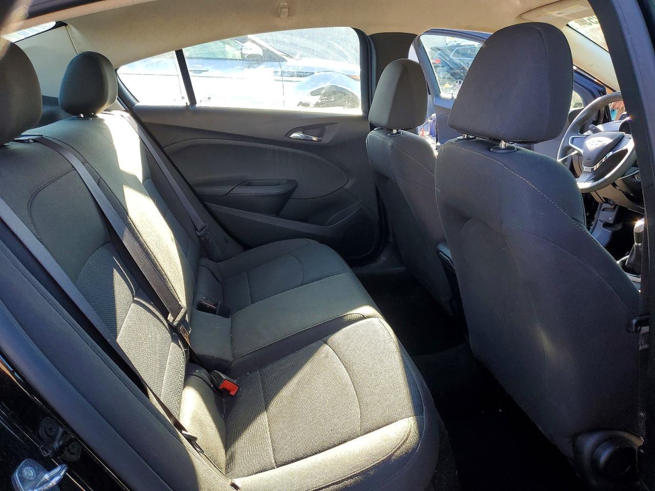2016 CHEVROLET CRUZE LS photo 10