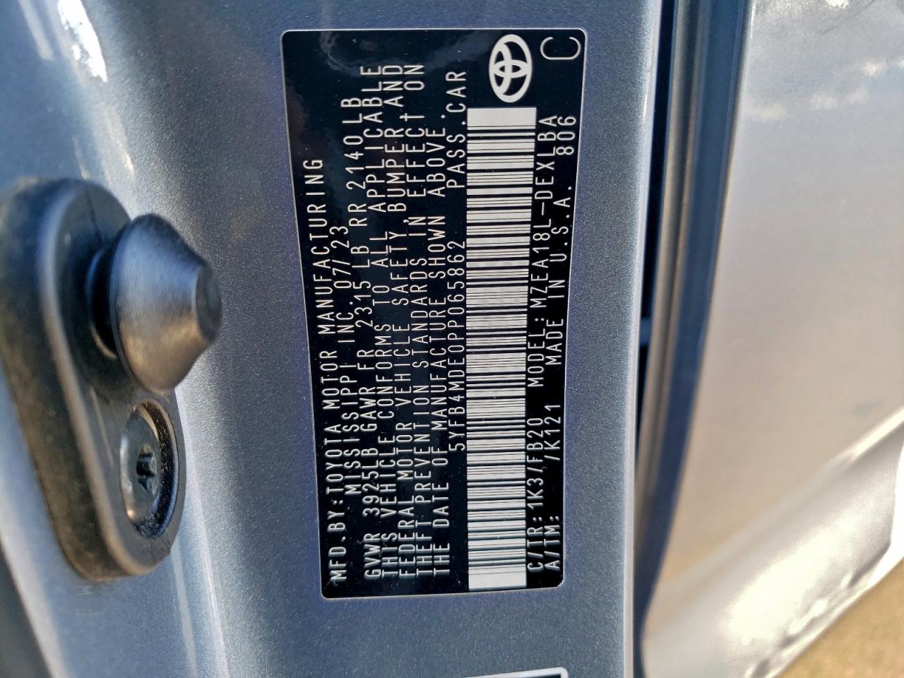 2023 TOYOTA COROLLA LE photo 23