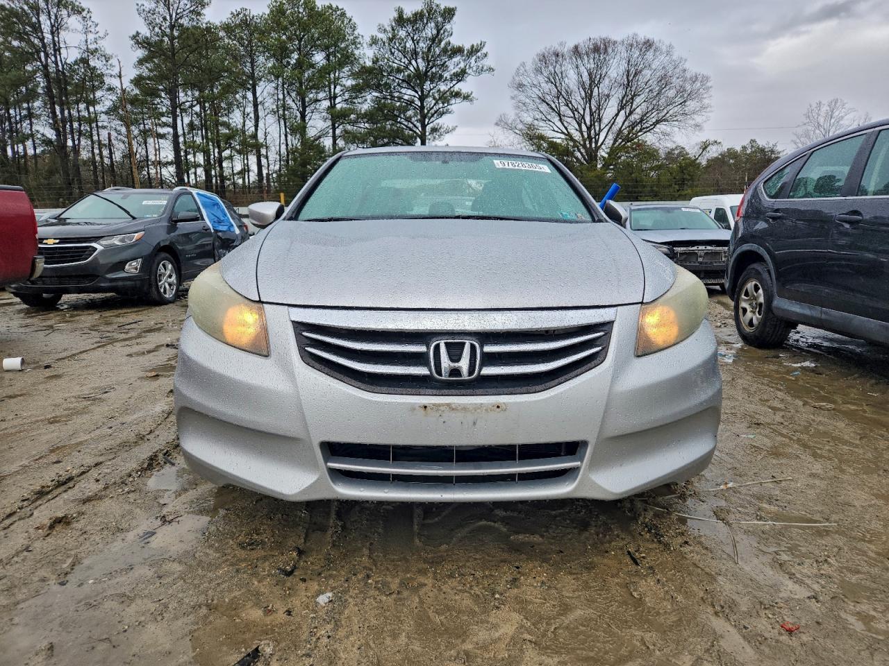 2011 HONDA ACCORD LX photo 9