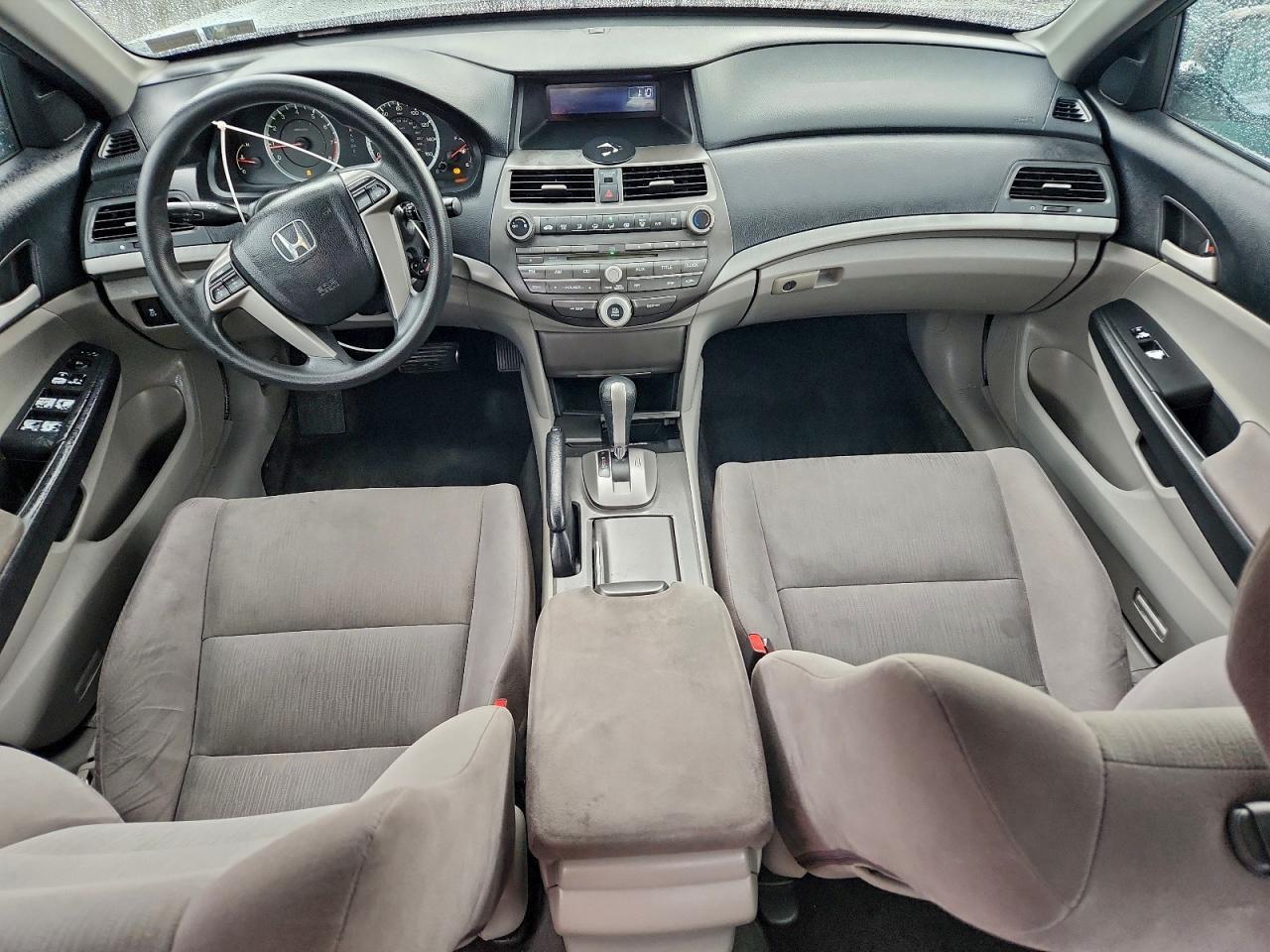 2011 HONDA ACCORD LX photo 15