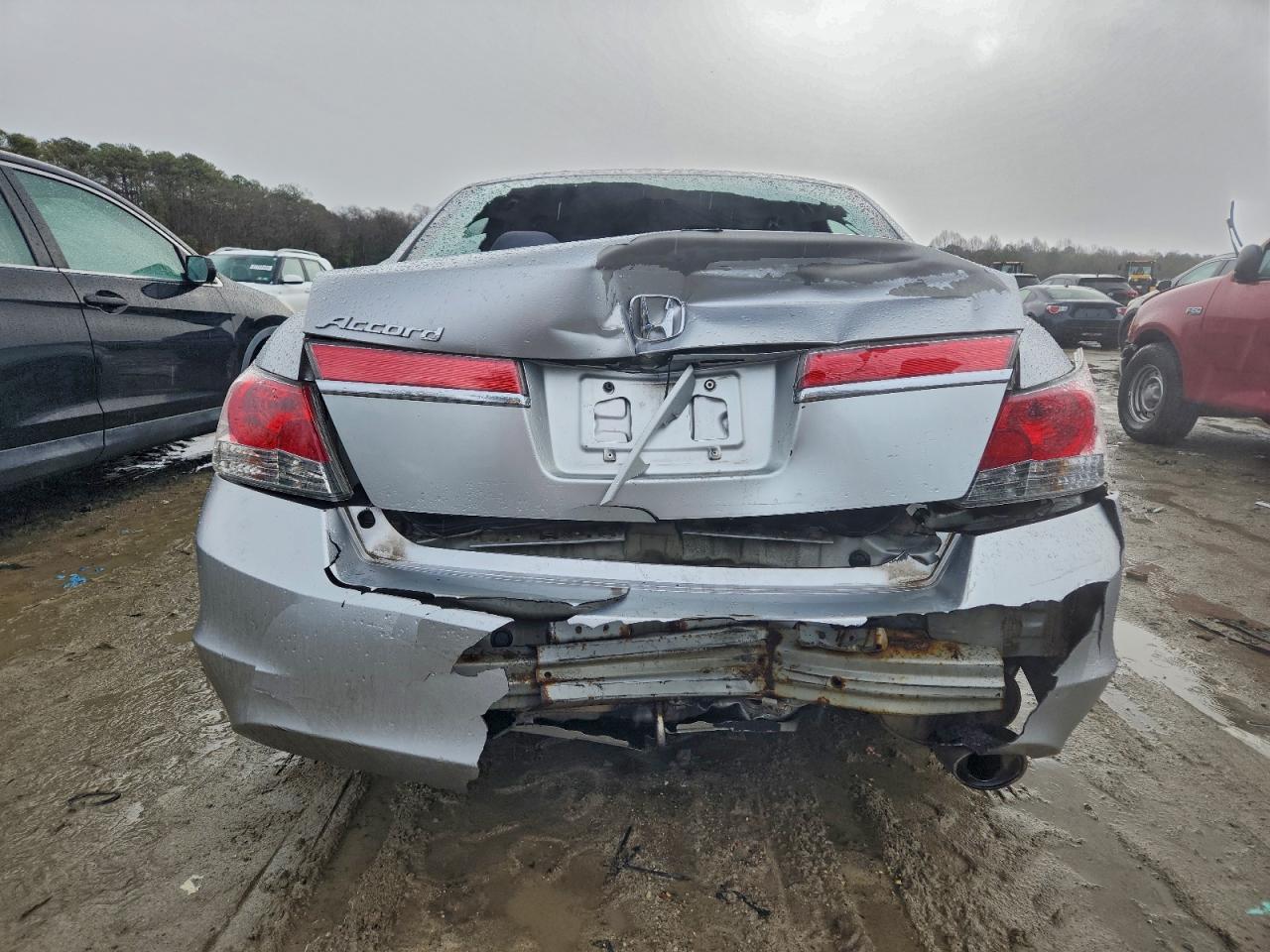 2011 HONDA ACCORD LX photo 11