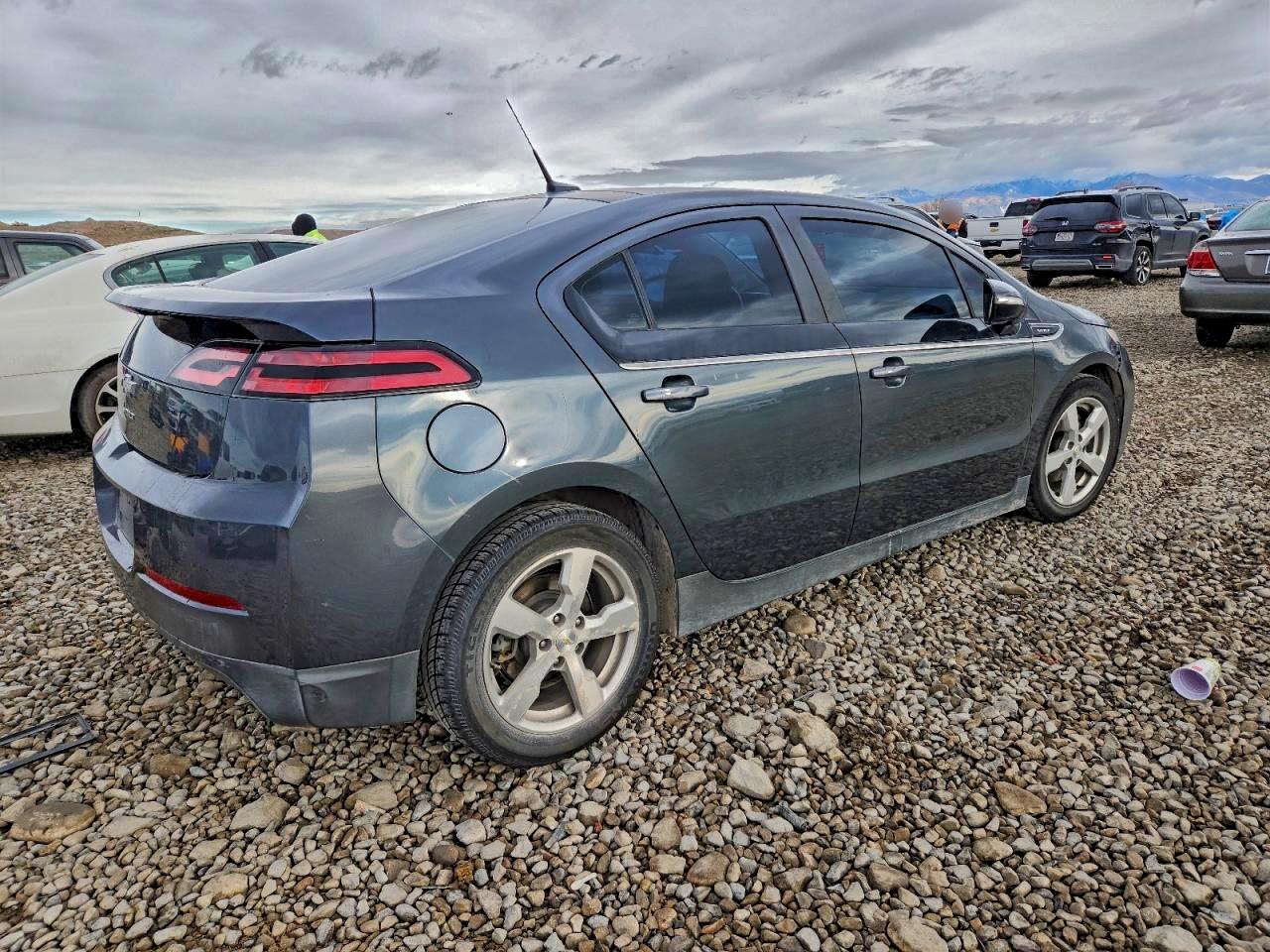 2013 CHEVROLET VOLT photo 5