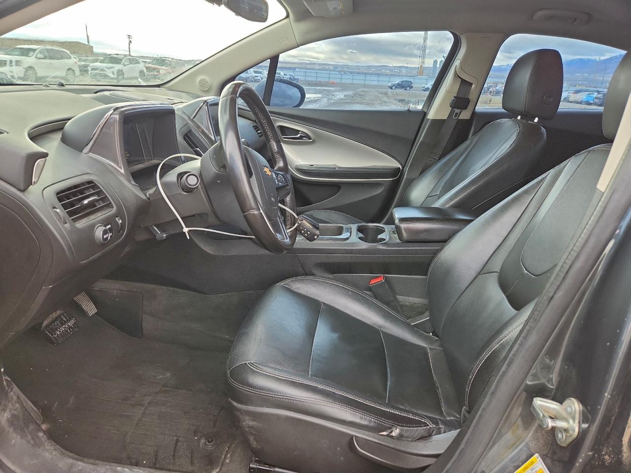 2013 CHEVROLET VOLT photo 13