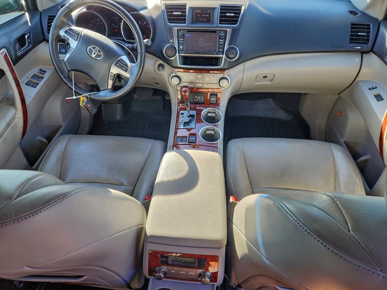 2013 TOYOTA HIGHLANDER LIMITED photo 22