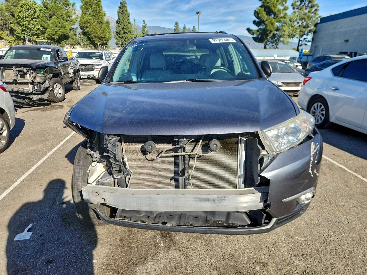 2013 TOYOTA HIGHLANDER LIMITED photo 13