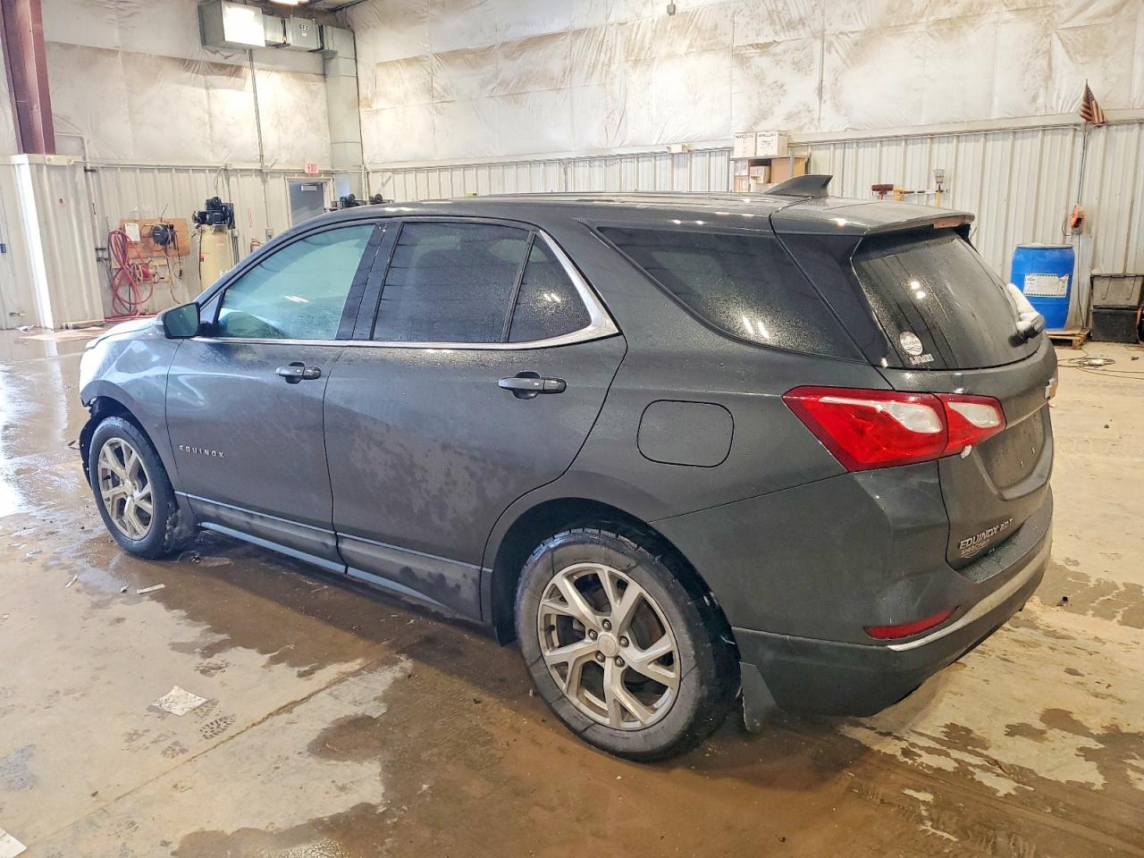 2018 CHEVROLET EQUINOX LT photo 2