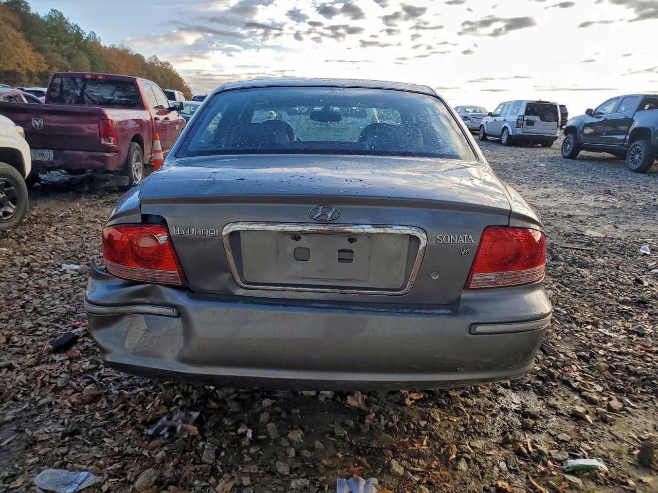 2004 HYUNDAI SONATA GLS photo 6