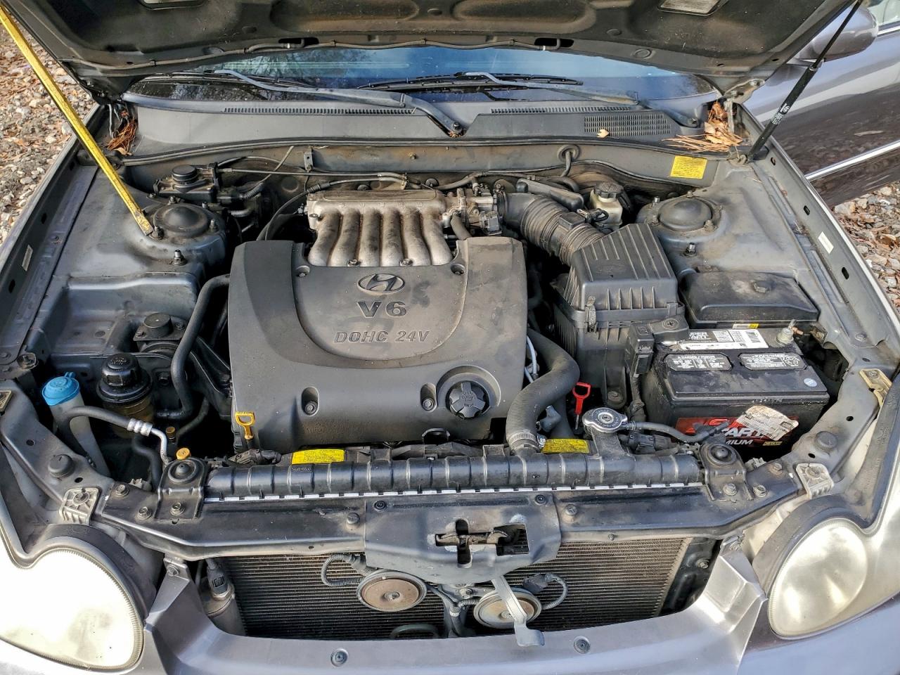 2004 HYUNDAI SONATA GLS photo 11