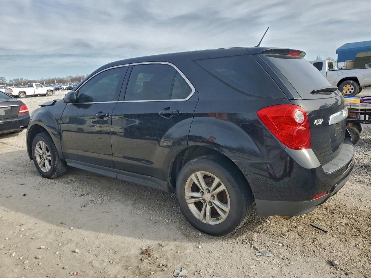 2013 CHEVROLET EQUINOX LS photo 2