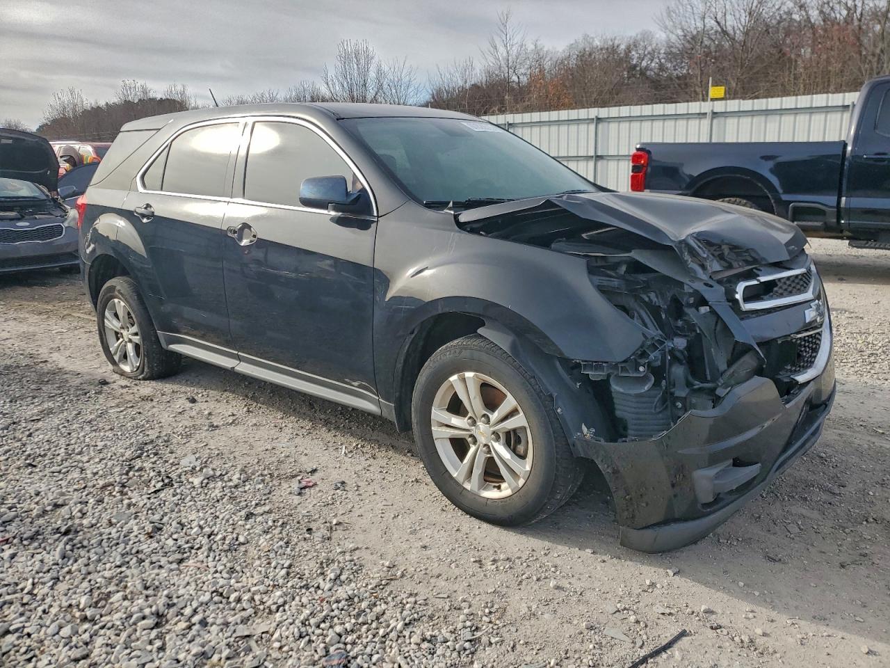 2013 CHEVROLET EQUINOX LS photo 4