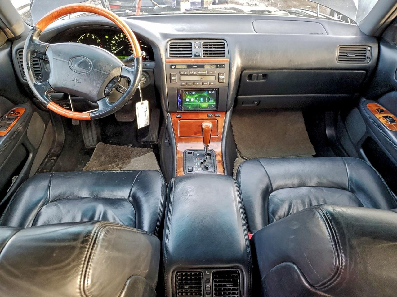 1999 LEXUS LS 400 photo 8