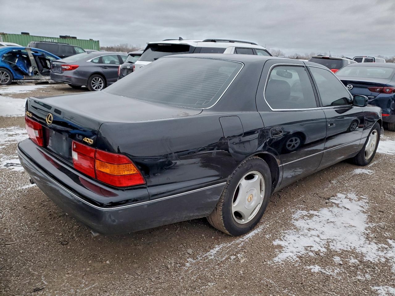 1999 LEXUS LS 400 photo 3