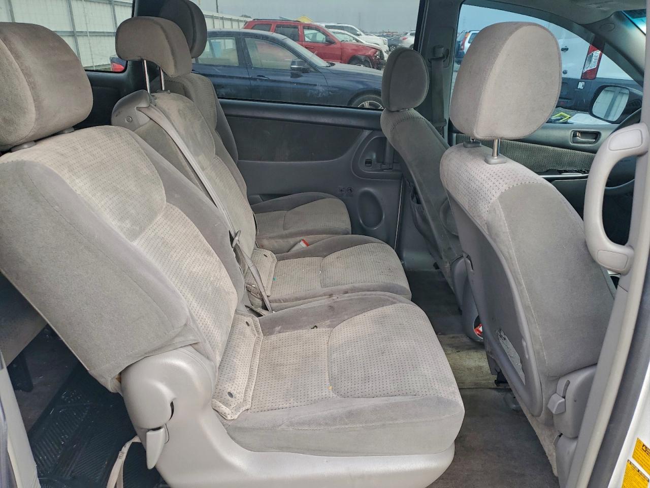 2008 TOYOTA SIENNA LE 8-PASSENGER photo 11