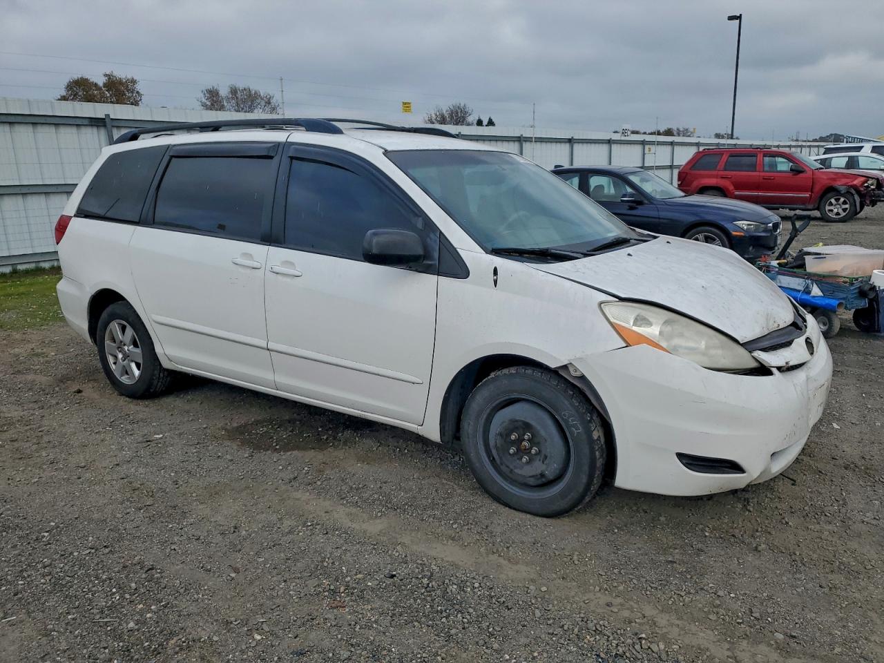 2008 TOYOTA SIENNA LE 8-PASSENGER photo 4