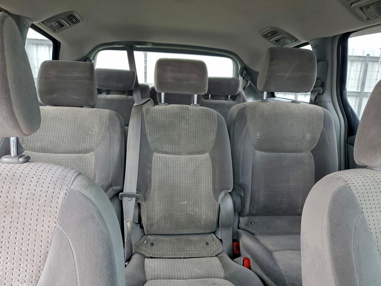 2008 TOYOTA SIENNA LE 8-PASSENGER photo 10