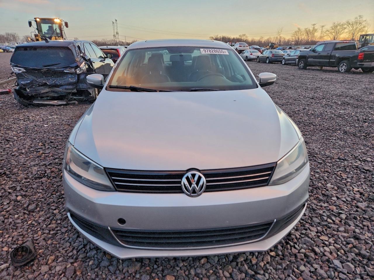 2013 VOLKSWAGEN JETTA TDI photo 5