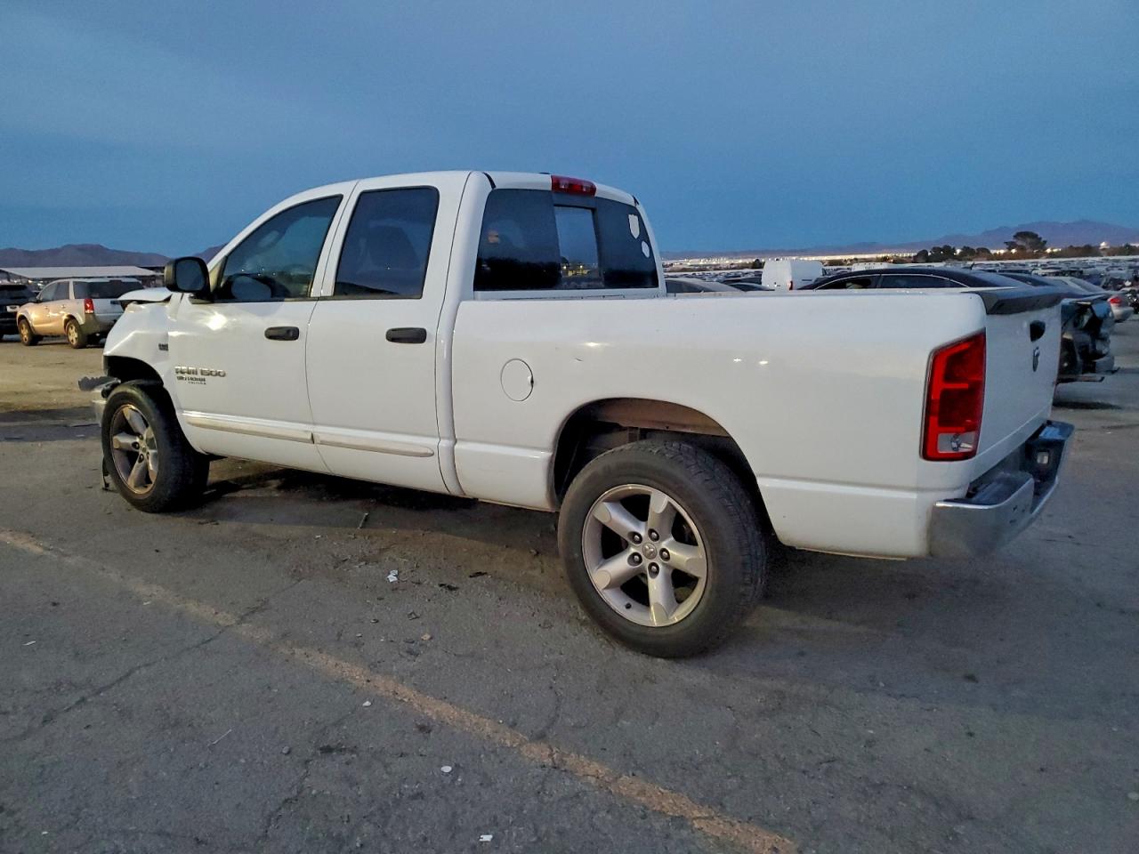 2006 DODGE RAM 1500 ST photo 2