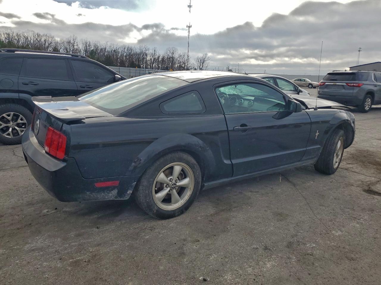 2007 FORD MUSTANG photo 5