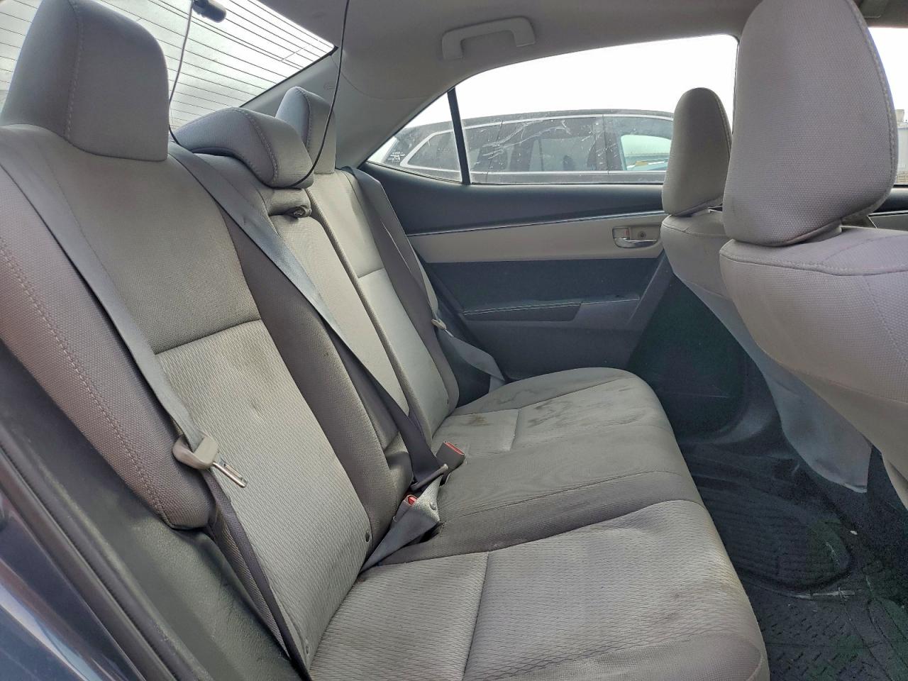 2016 TOYOTA COROLLA L photo 28